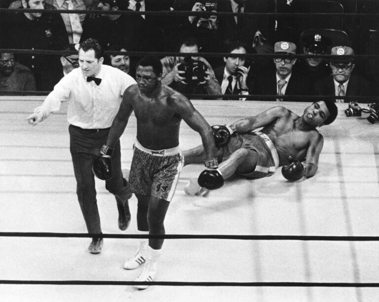 Joe Frazier vs Muhammad Ali: El combate del siglo - Portada