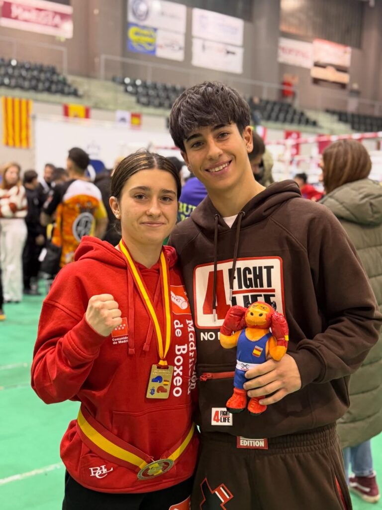 Cintia Sánchez: La joven guerrera que está revolucionando el boxeo desde el ring y TikTok - Portada