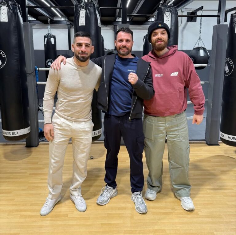 Clases de MMA en Madrid: Entrena Artes Marciales Mixtas en Morales Box - Ilia Topuria e Ibai Llanos