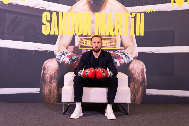 La Velada del Año 6: Sandor Martín pone cordura en la polémica del casco de RoRo